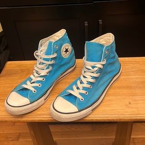 High Top Converse - Light Blue - Men’s 10/Women’s 12